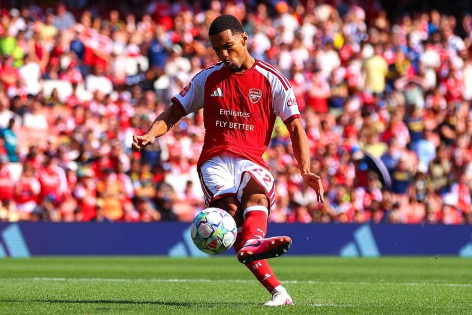 رومانو: عدة أندية مهتمة بنوانيري، والعديد من الأندية تواصلت مع أرسنال