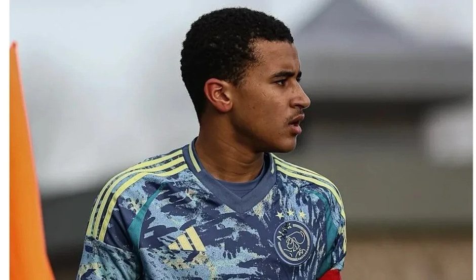 Französische Medien: Mehrere Teams beobachten weiterhin Ajax' 17-jährigen Star Wazna, darunter Real Madrid
